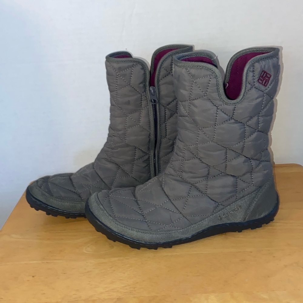 Columbia Gray Quilted Winter Boots